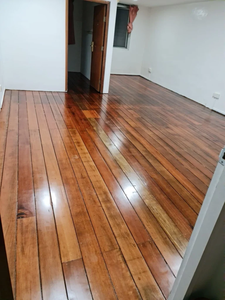 Living-Room-Vinyl-Flooring