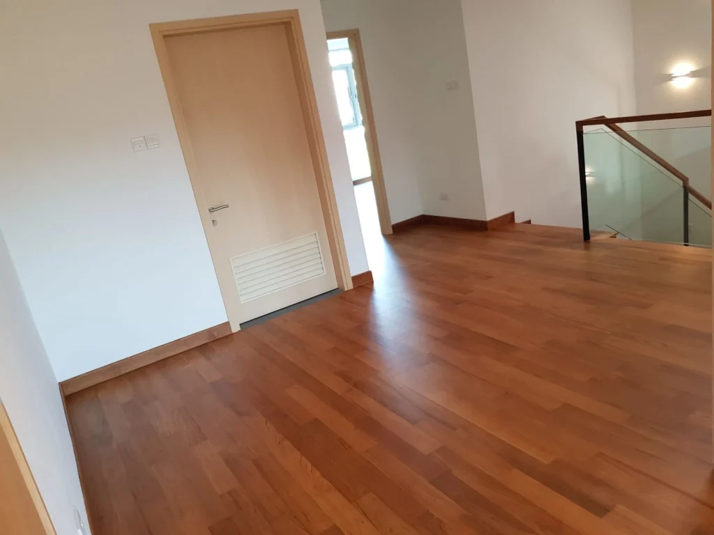 Waterproof-Vinyl-Flooring